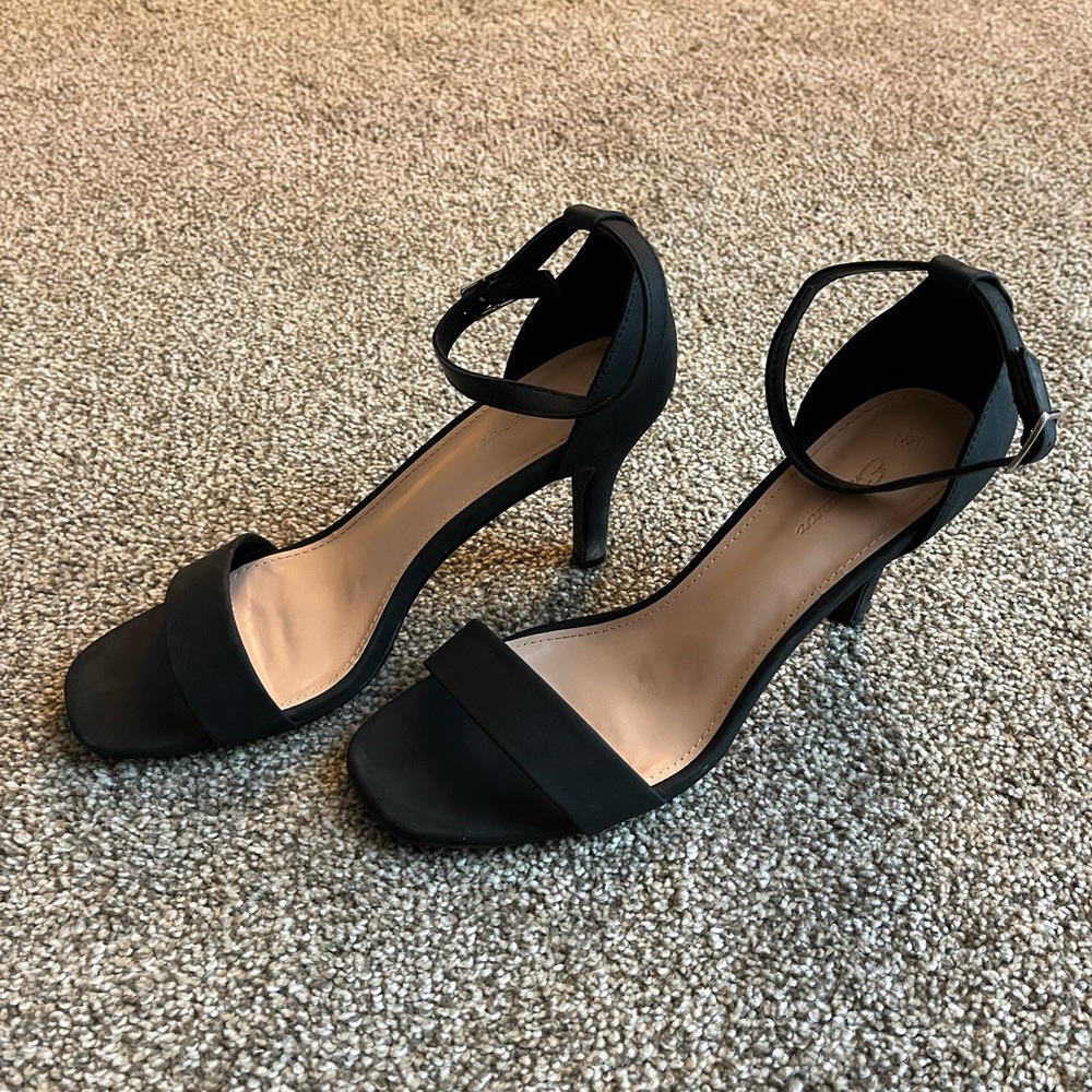 Black heels!